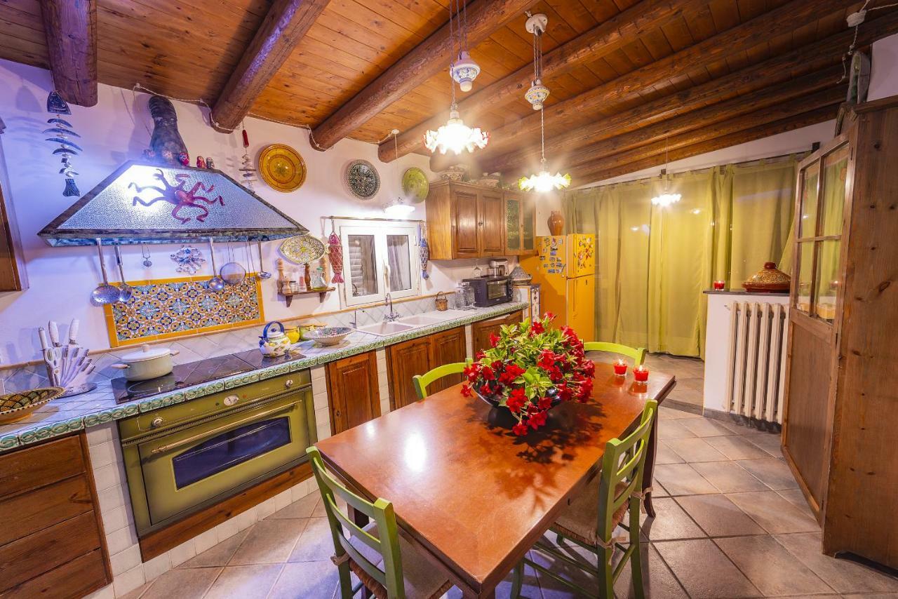 Attico Rooms Giardini Naxos Eksteriør billede