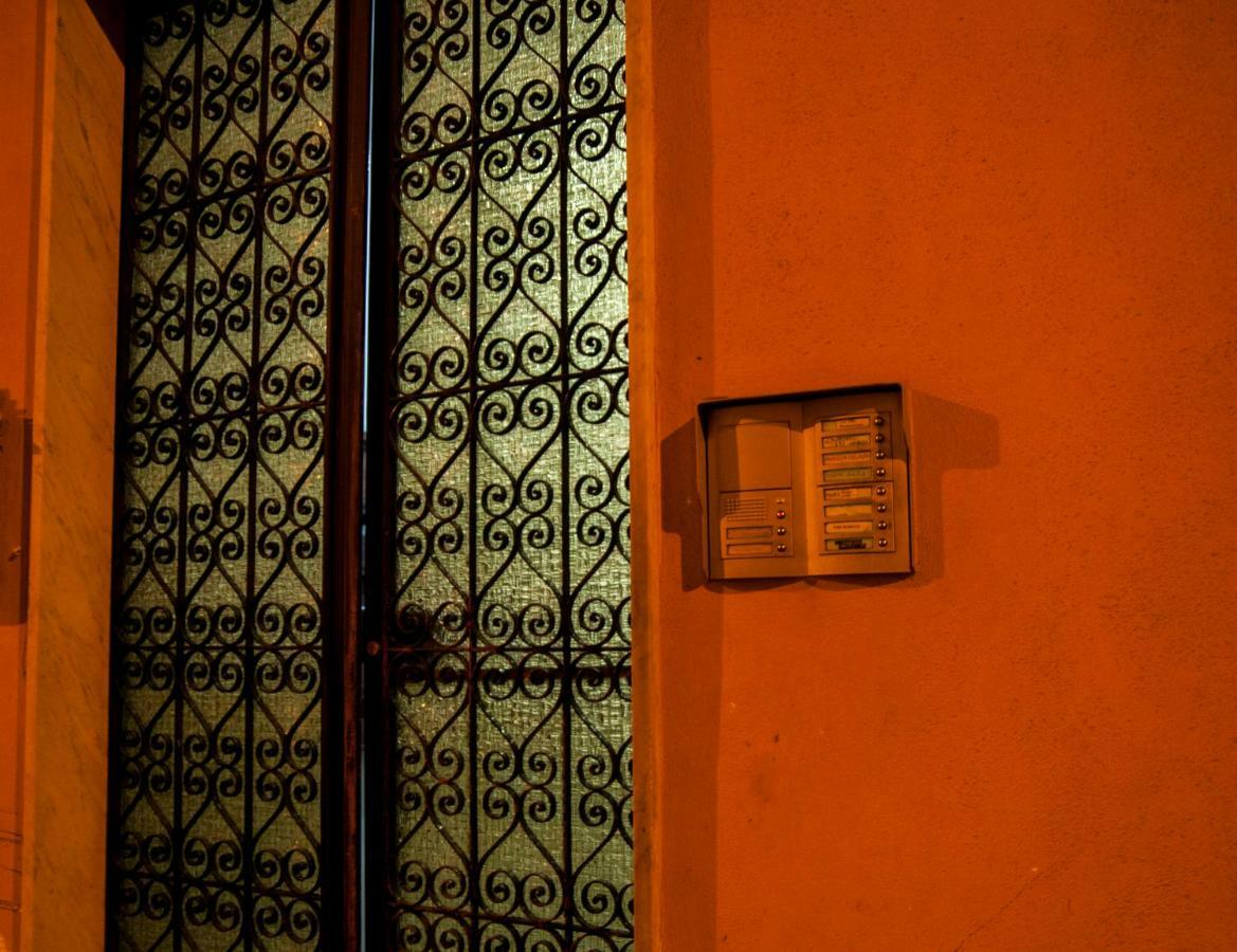 Attico Rooms Giardini Naxos Eksteriør billede